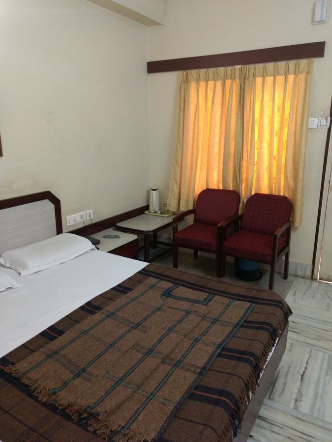 Modern Hotel Бангалор Экстерьер фото
